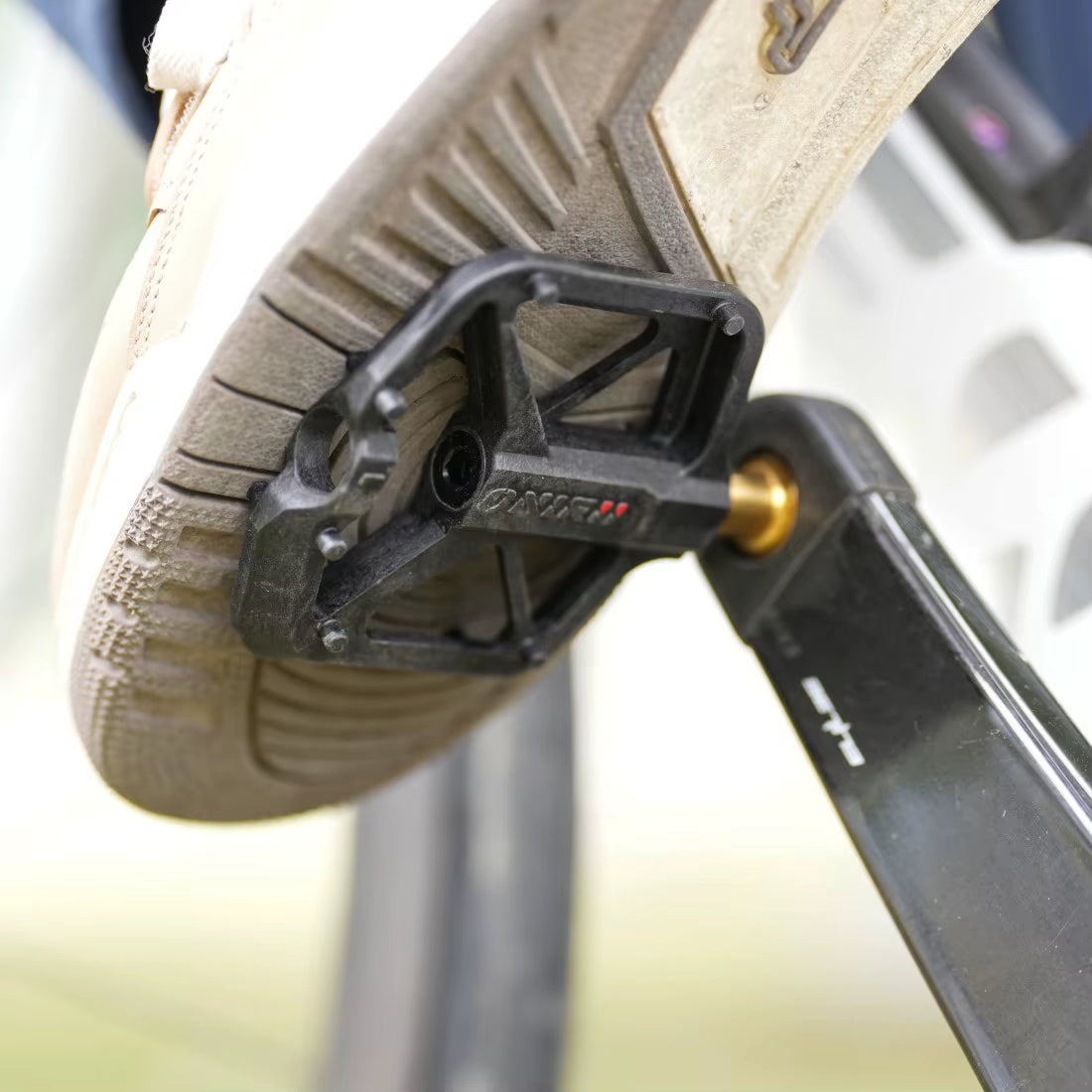 2025 New  PD-C Injection Carbon Fiber Flat Bike Pedals Ultralight 3 Bearings Titanium Axle for Road Mountain Bikes